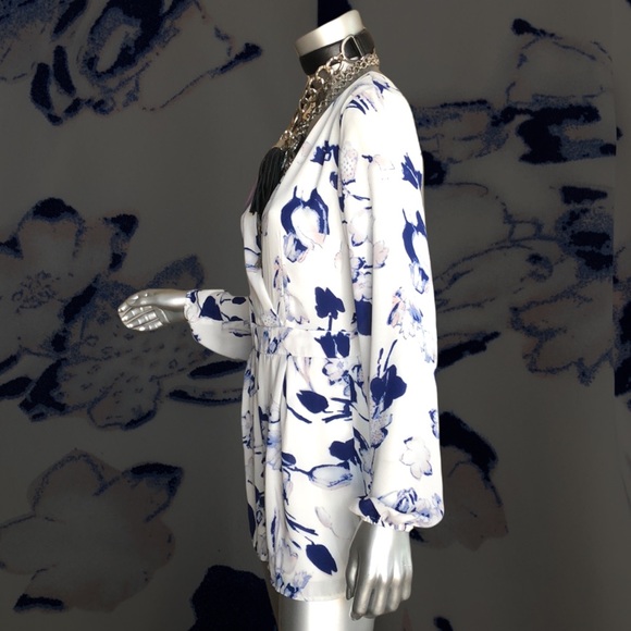 Floral Charlotte Russe Short Romper - Picture 6 of 9